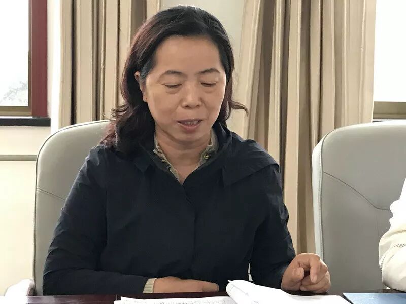 指导教师范亚玲与青年教师刘帅分别进行了交流发言.