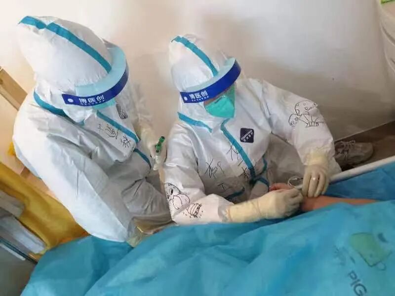 海龟医疗怎么样北海战“疫”② ｜ 这群“大白”身上画满章鱼、螃蟹、海龟……_https://www.jmylbn.com_新闻资讯_第3张