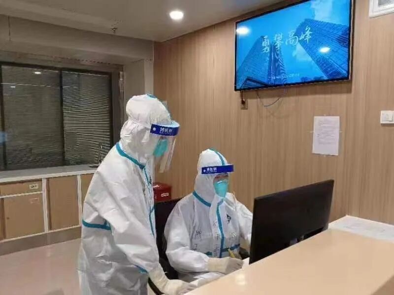 海龟医疗怎么样北海战“疫”② ｜ 这群“大白”身上画满章鱼、螃蟹、海龟……_https://www.jmylbn.com_新闻资讯_第2张