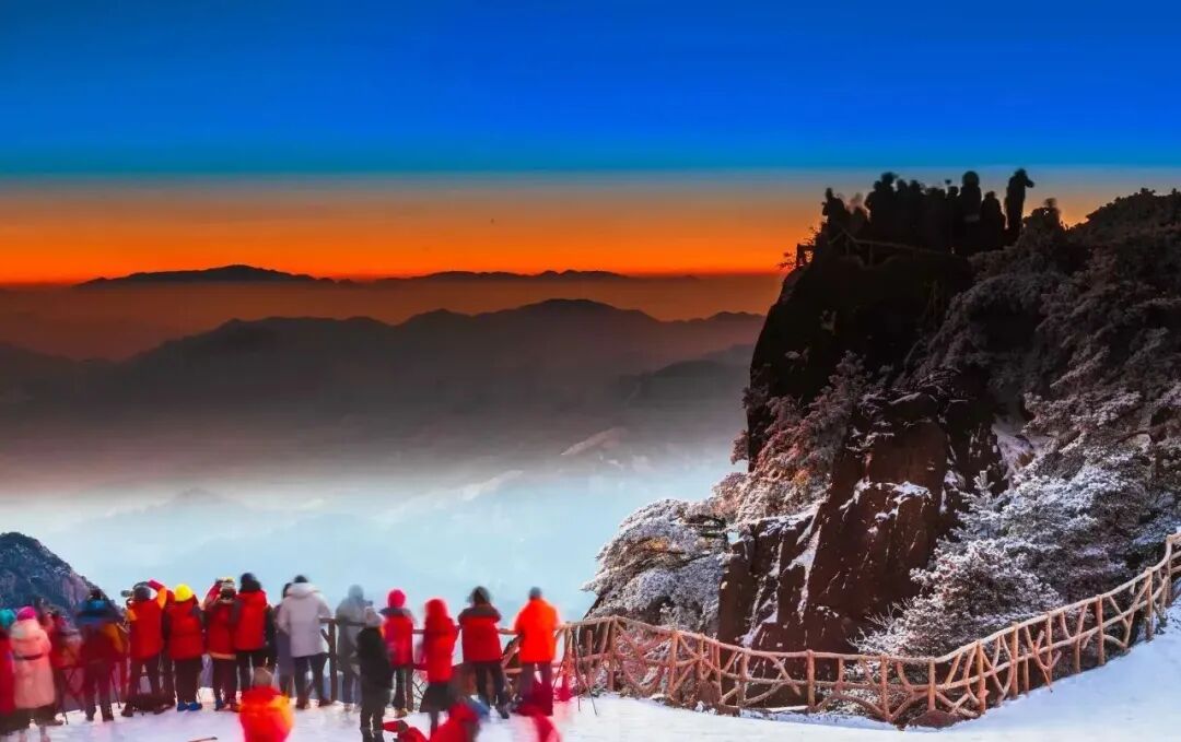 黄山半山腰度假村券后449元/晚 含早泡温泉 暑期仅加100元