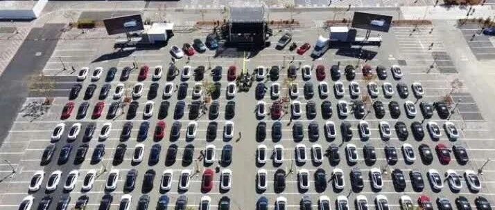 马斯克：给我十年，消灭燃油车