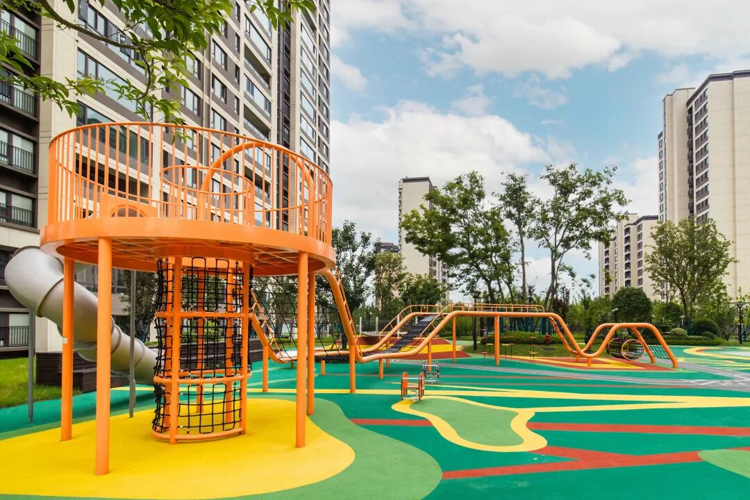 无锡万科观湖礼著|沉浸于缤纷的乐园追逐热情与灿烂的童年时光