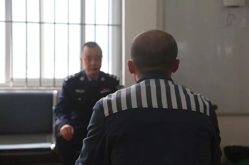 13年漫长囚禁的“中场休息”：离监5天感受自由