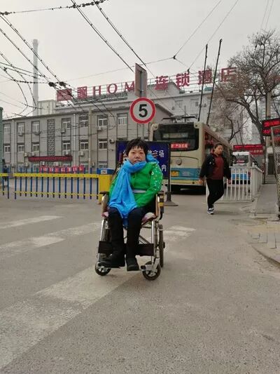 癱瘓姐妹的生命熱線：深夜拯救數(shù)名欲輕生的年輕人