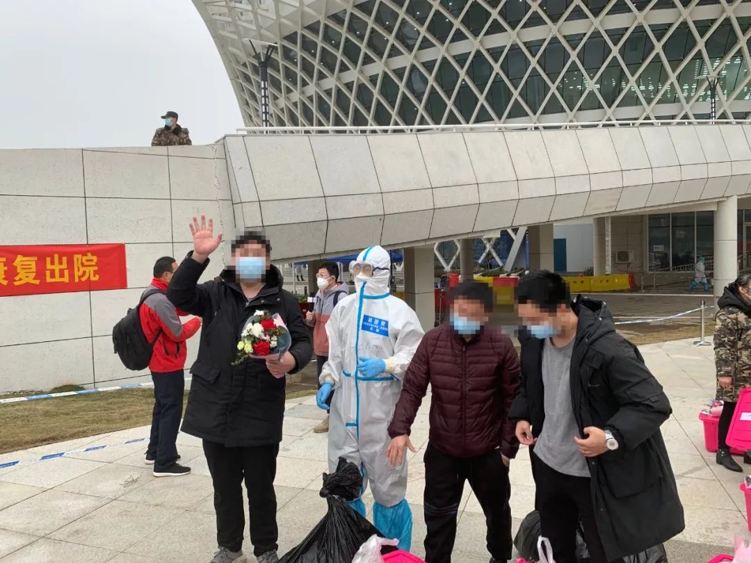 津鄂同心 江夏大花山方舱医院首迎3名治愈患者出院 每日新报 微信公众号文章阅读 Wemp