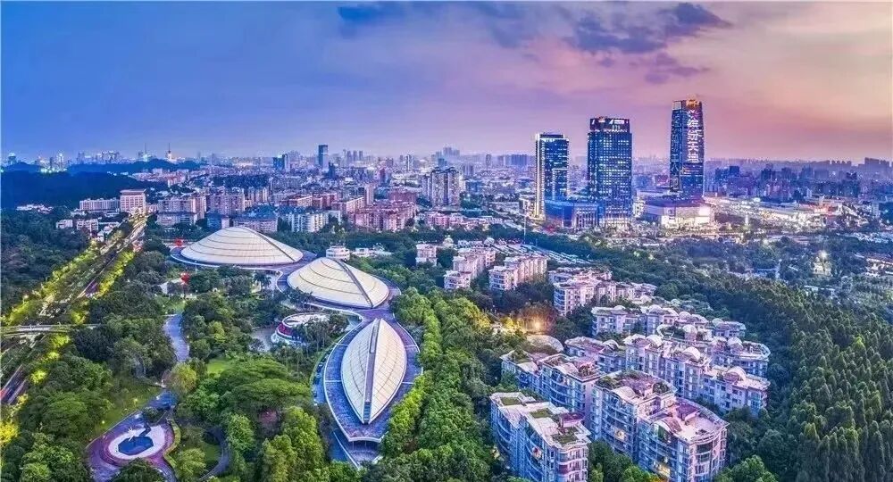 珠实公交花城云著总价仅265万，双*！