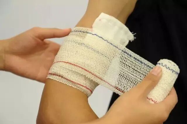 为什么纱布可以用来止血@家人看一看：人人都能学会的止血方法！_https://www.jmylbn.com_新闻资讯_第2张