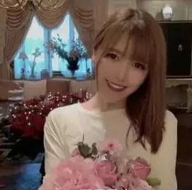 被武警甩两巴掌的“超女”唐笑,现状如何了