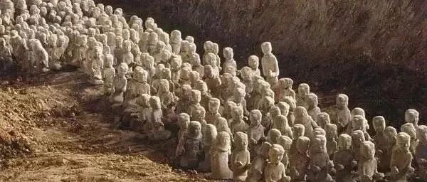 拨云见日，走进2000多年前大汉楚王的地下宫殿！