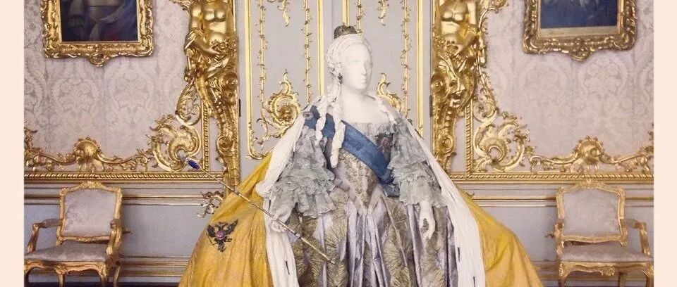 爱珠宝的铁血女王，干掉丈夫后登基，还差点征服整个欧洲！