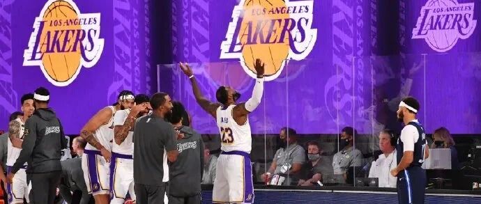 独行侠三分大队请求出战！詹姆斯裤裆掏冰强势回应！