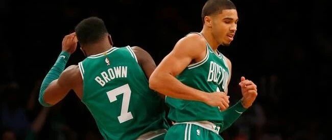 一嗓子把全队4人吼成20+，就离谱！