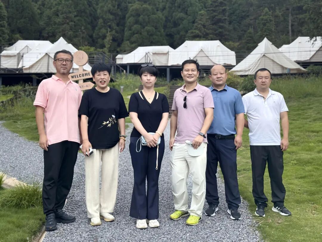 安庆市迎江区副区长孟泽婧携团队赴露营之家全球供应链贸易中心考察调研(图5)