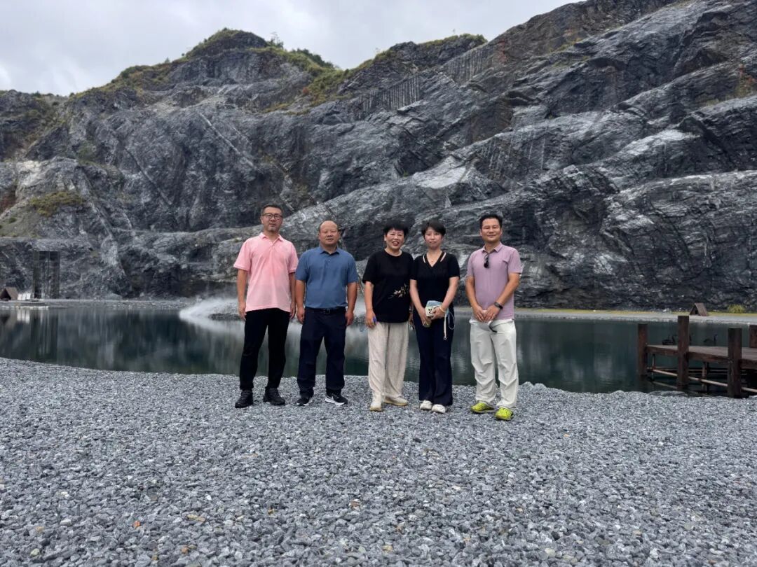 安庆市迎江区副区长孟泽婧携团队赴露营之家全球供应链贸易中心考察调研(图4)