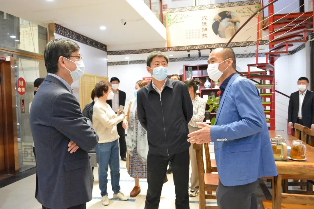 农工民主党中央曲凤宏副主席到京顺医院调研