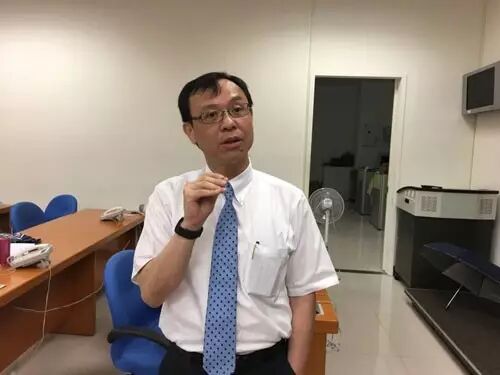 "卫福部"医事司司长石崇良