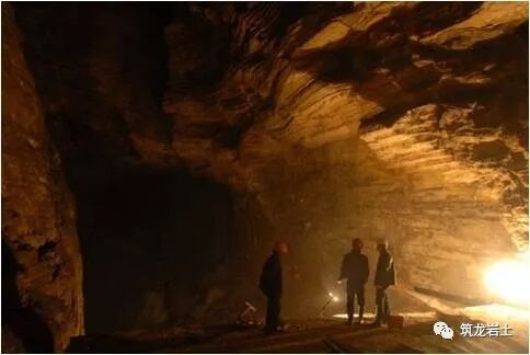 铁路工程复杂岩溶隧道施工地质工作方法，看世界级难题怎么解决？的图25