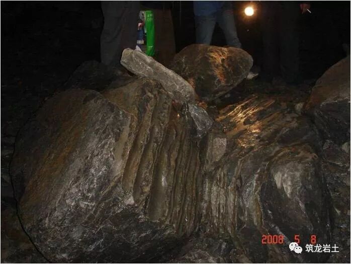 铁路工程复杂岩溶隧道施工地质工作方法，看世界级难题怎么解决？的图22