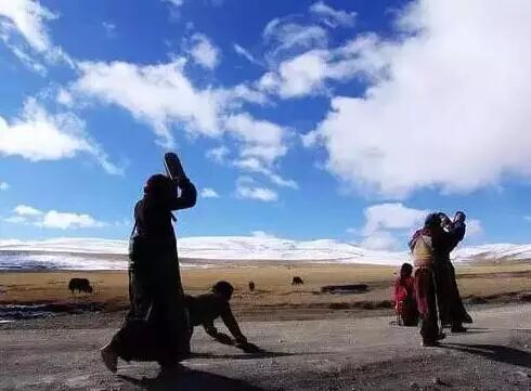 那些我们渐渐淡忘的藏族礼节-图片14