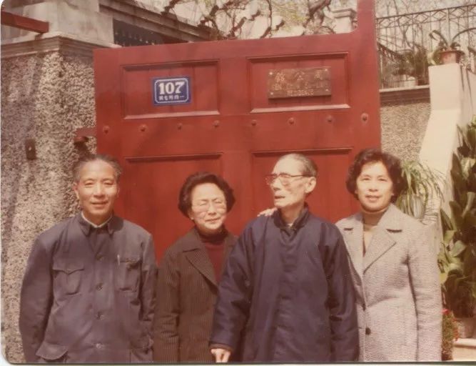 https://mmbiz.qpic.cn/mmbiz_jpg/qbr09icJrDoRw7P1BYSC1SXrYdiaRF3QnRB82r1r9lCibGCP4XY5FAnukGzEaSVCjb6WSUkYBdCot75E8AicM0rc5Q/640?wx_fmt=jpeg&wxfrom=5&wx_lazy=1