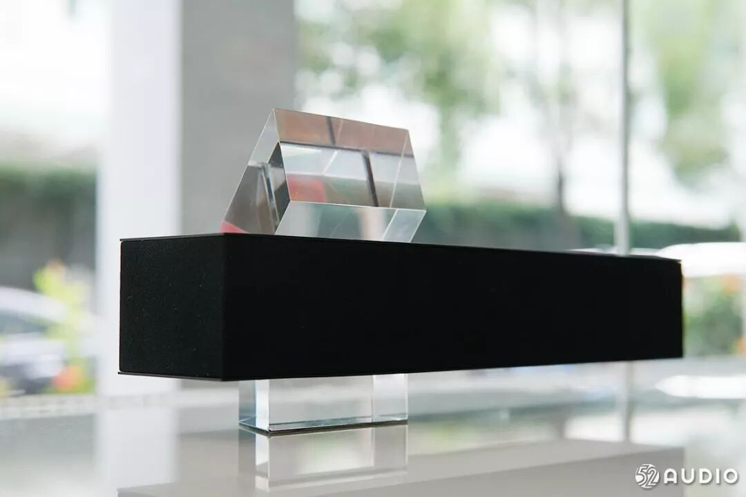 魅族Gravity悬浮蓝牙音箱体验评测：晶莹剔透，设计超前-我爱音频网