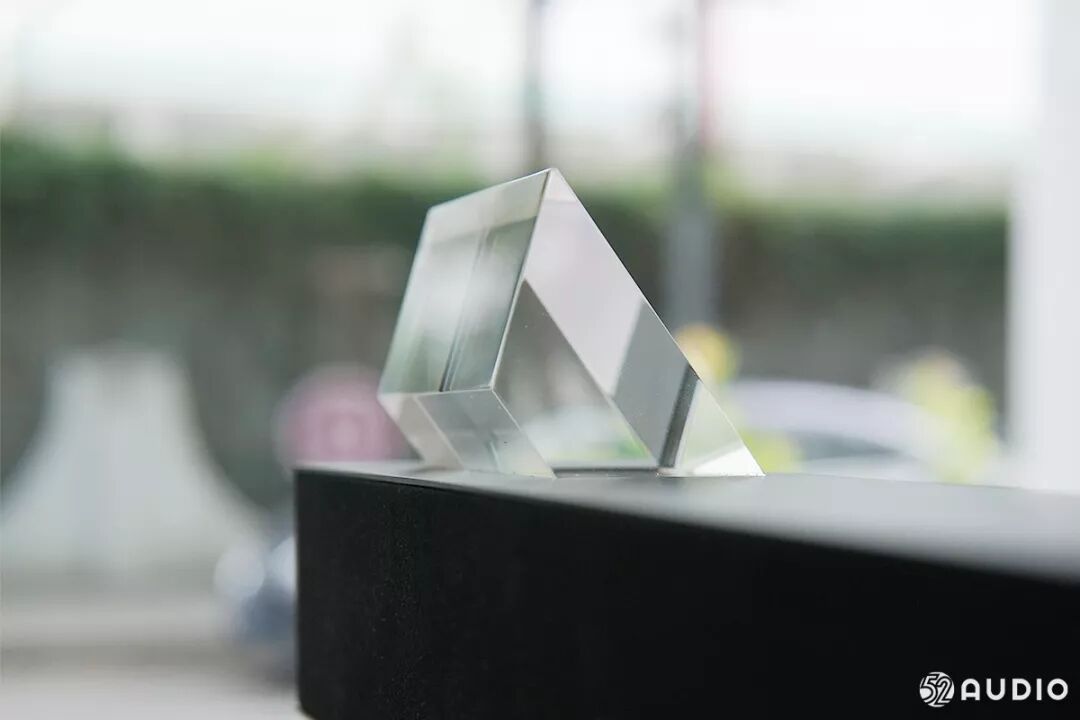 魅族Gravity悬浮蓝牙音箱体验评测：晶莹剔透，设计超前-我爱音频网