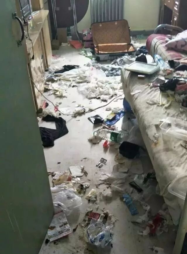 恶臭女孩实录：这些细节让人好感全无