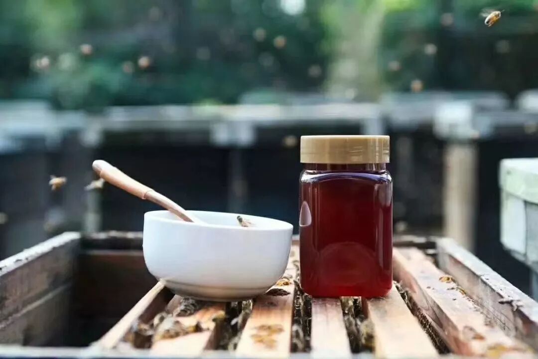 蜂蜜这个吃法，排光几年臭便，7天肚子瘦下一圈！