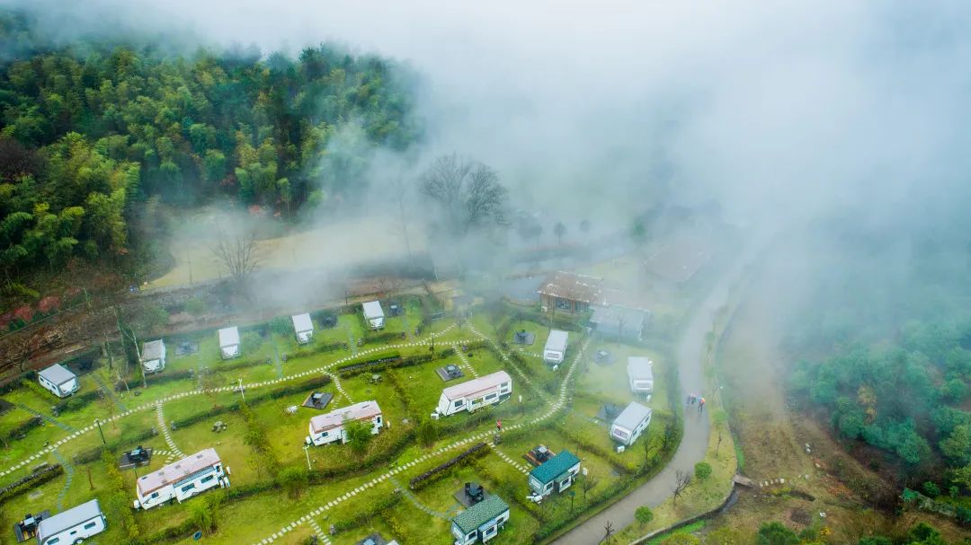 冬日仍有好风景！一起去徐凫岩看徐凫溅雪奇观，度过悠闲假日！