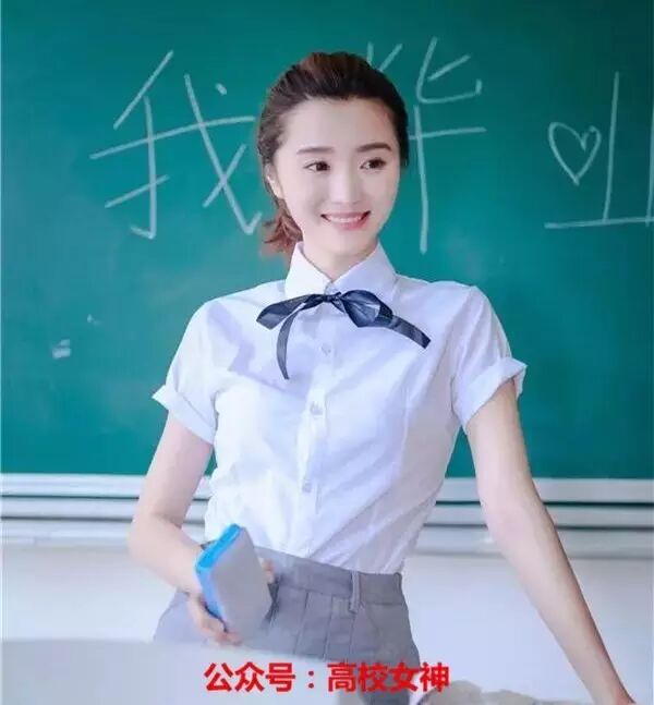 《最强大脑》第四季科助气质出众,集美貌和智慧于一身!