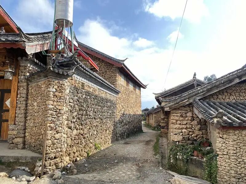 【共舞长江经济带·看高质量发展】雪山脚下玉湖村：农旅融合走上文明致富路