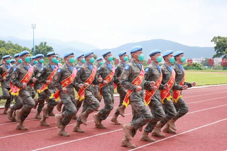 我国第20批赴黎维和建筑工兵分队第二梯队启程