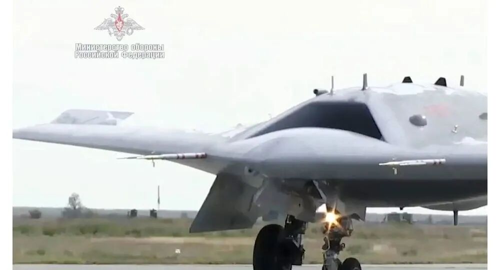 俄罗斯未来两年将造3架“猎人”无人机 外观与原型机不同