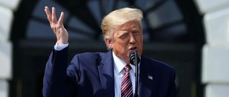 早6点，他突发一堆推特，含15个“投票！”