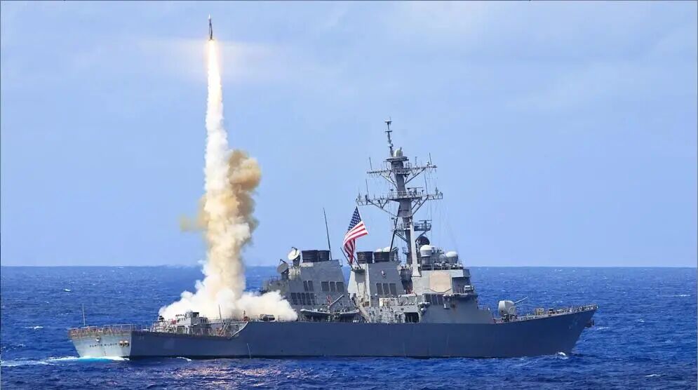 美国计划为所有伯克级驱逐舰配高超音速导弹 然而垂发单元不够大……