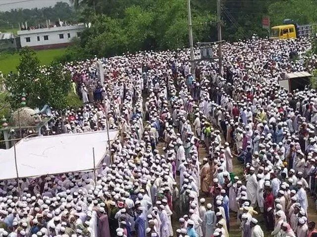 恐怖！该国10万人无视禁令违规聚集，“好多人没戴口罩”（组图） - 2