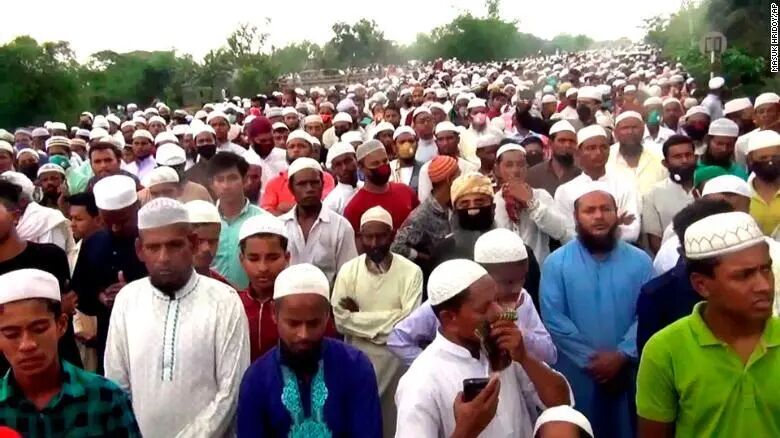 恐怖！该国10万人无视禁令违规聚集，“好多人没戴口罩”（组图） - 3
