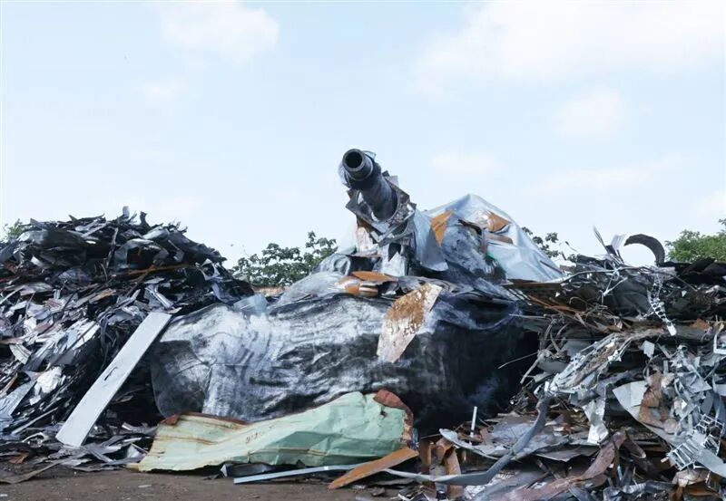 “变形金刚”都出现了！台军大秀引以为傲伪装术，岛内网友泼冷水：以为解放军是塑胶？
