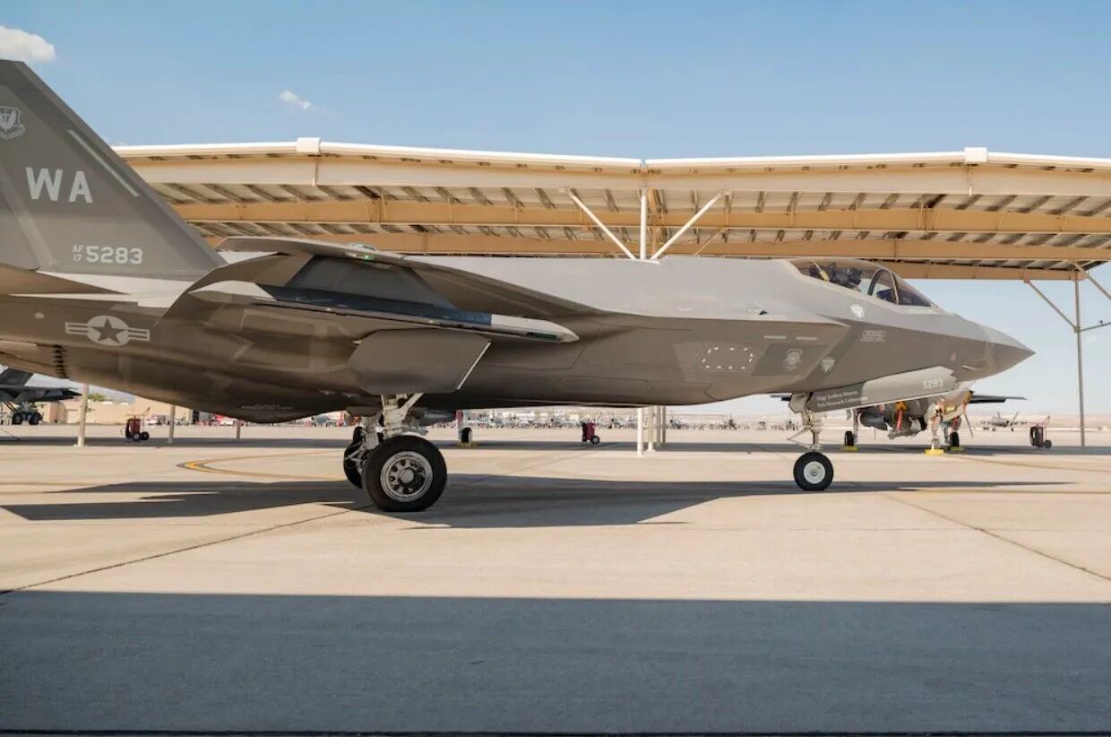 F-35首次在“红旗”演习扮演假想敌，美媒：“红军”获得许多场胜利