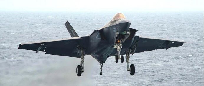 美军捞就捞，还要“和中国抢着捞”？