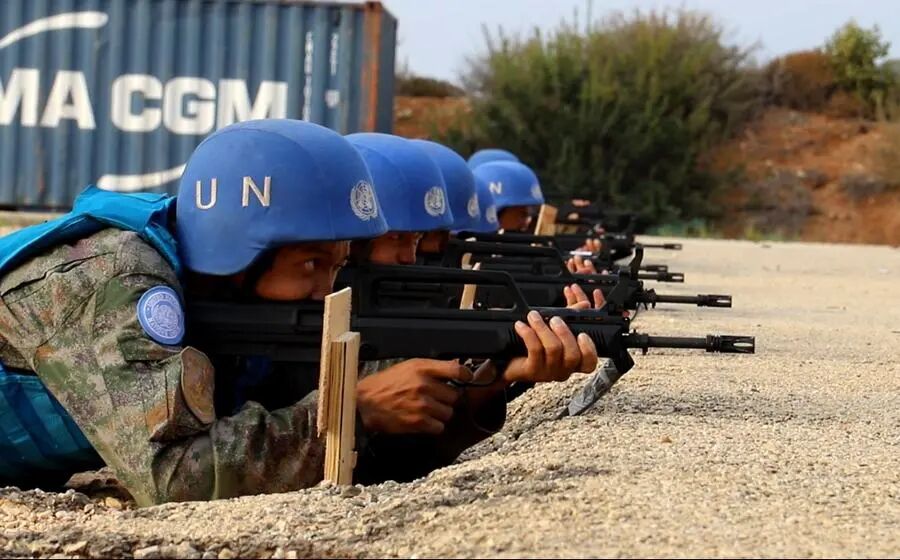 我赴黎维和建筑工兵分队组织首次实弹射击训练