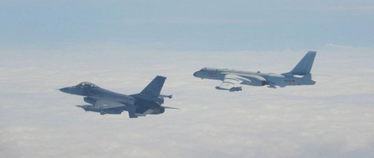 “解放军军机今晚罕见夜航台海”