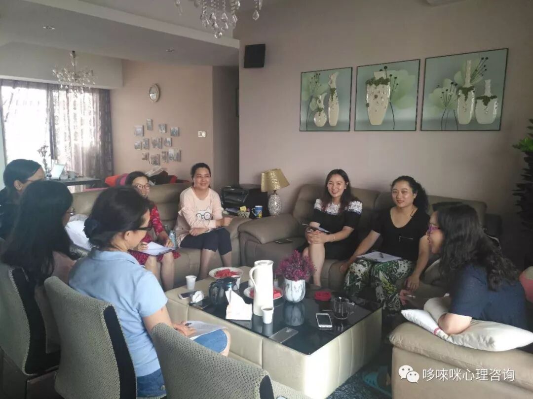 所有的爱都是为了相聚，只有母爱是为了分离