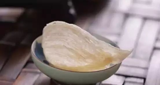 这些低价燕窝你敢再吃吗？看完瞬间惊呆了！