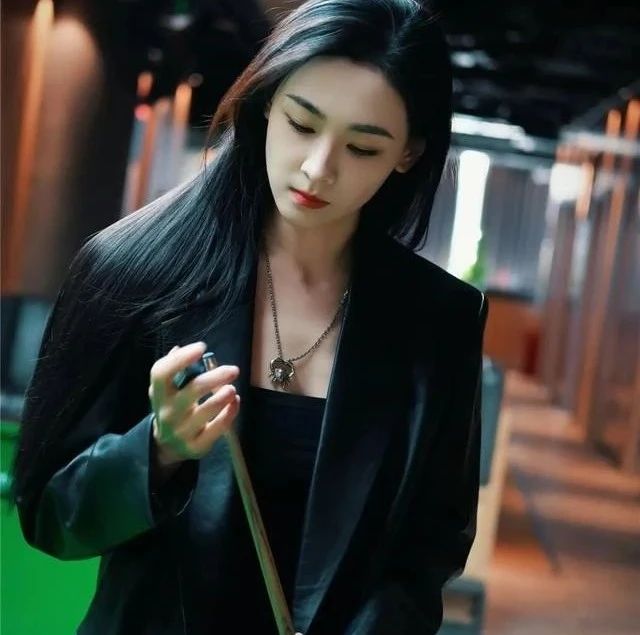 从青鸟到林霖!丁笑滢魅力无限,一人千面惊艳荧屏!