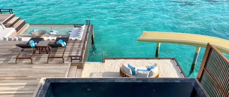 每天早上醒来从滑梯上“咻的”滑到大海是什么感觉？