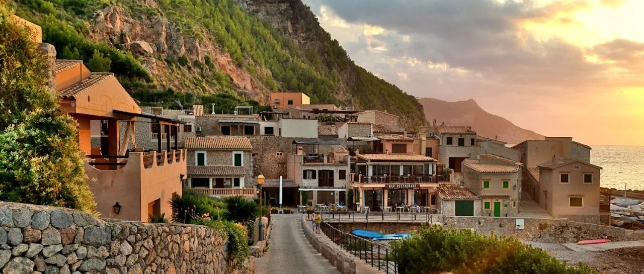 没想到火山喷发让这个岛屿就这么火了~