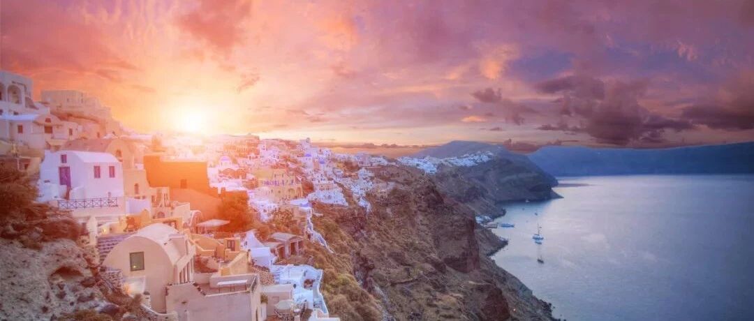 圣托里尼，用蓝白两色定义爱情的美好之境
