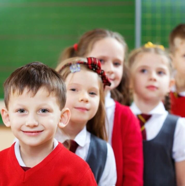 穷孩子和富孩子交换学校会怎样？BBC全程跟拍6个学生，揭示惊人差距…