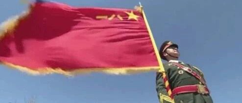 “八一”建军节​，一起领略中国军人的“硬核”车技！
